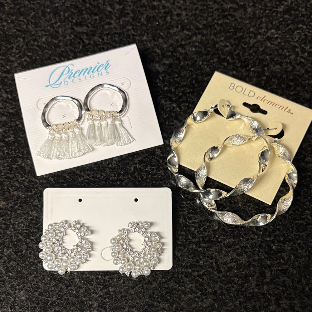 Premier Designs Silver and White Tassel Earrings